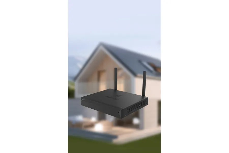4 compatible IP-camera channels